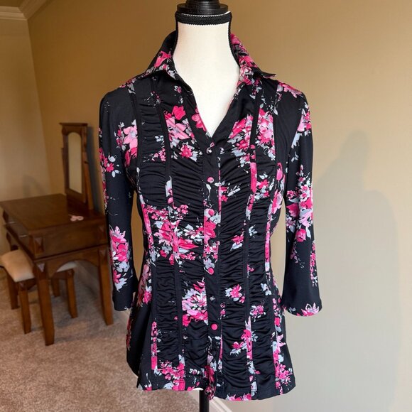 Denver Hayes black button down shirt pink flowers, ruching along button … - Picture 2 of 10